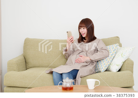 Maternity mom to relax Maternity mom to relax 38375393