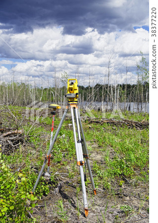 Electronic geodetic instruments in the field 38377220