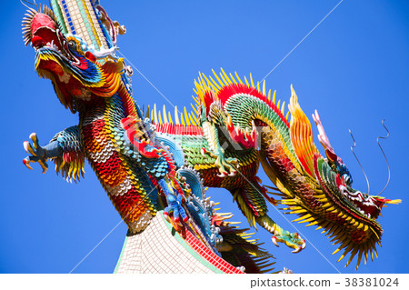 中國宗教，寺廟寺廟屋頂，龍，中國宗教，寺廟屋頂，龍，寺廟屋頂，龍 38381024