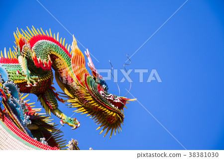 中國宗教，寺廟寺廟屋頂，龍，中國宗教，寺廟屋頂，龍，寺廟屋頂，龍 38381030