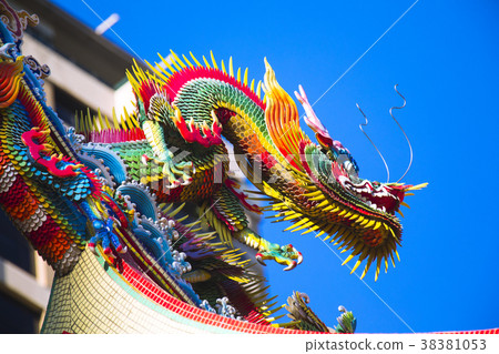 中國宗教，寺廟寺廟屋頂，龍，中國宗教，寺廟屋頂，龍，寺廟屋頂，龍 38381053