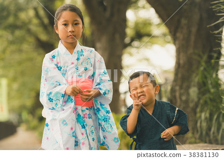 festival, gala, girl 38381130