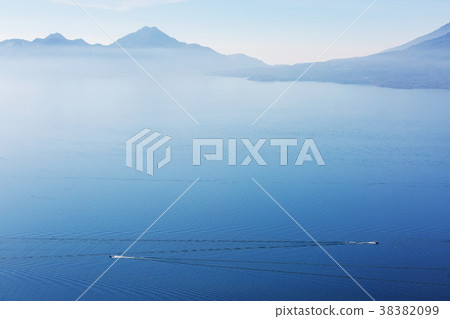 Atitlan lake 38382099