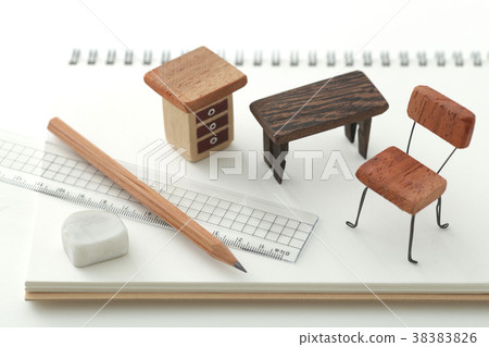 開始DIY時寫作和思考想要做什麼的形象 38383826