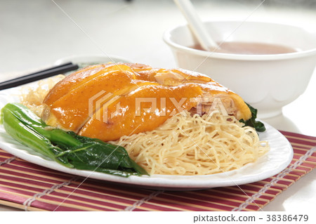 dried noodles 38386479