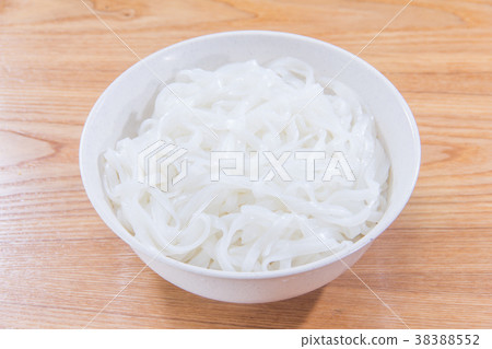 dried noodles 38388552