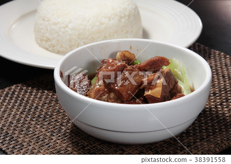 rice with pork or beef or other meat ingredients rice with pork or beef or other meat ingredients 38391558