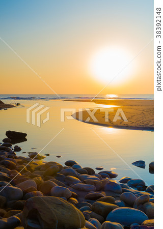 海邊日落海邊日落海邊日落永安漁港台灣海邊海邊海邊的太陽 38392148