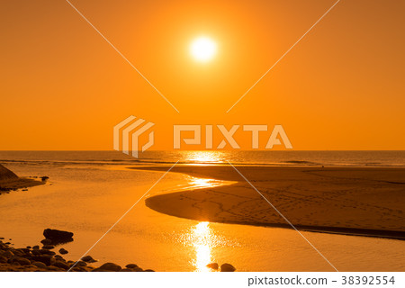 海邊日落海邊日落海邊日落永安漁港台灣海邊海邊海邊的太陽 海邊日落海邊日落海邊日落永安漁港台灣海邊海邊海邊的太陽 38392554