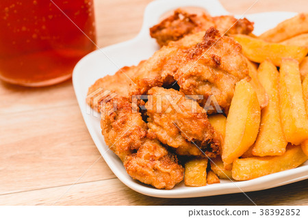 Fried chicken, French fries, chicken nuggets, Fried chicken, fried food, French fries Fried chicken, French fries, chicken nuggets, Fried chicken, fried food, French fries 38392852