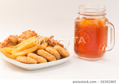 炸雞,薯條,雞塊,Fried chicken, fried food,French fries 炸雞,薯條,雞塊,Fried chicken, fried food,French fries 38392865