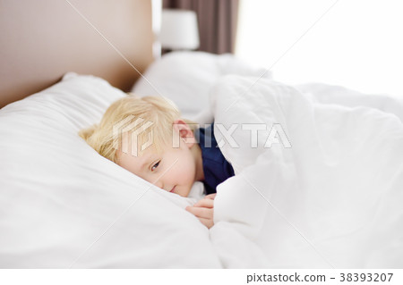 Cute little boy sleeping 38393207