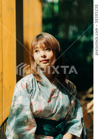 Lifestyle series: Asian woman in yukata Lifestyle series: Asian woman in yukata 38395238