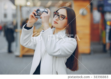 girl in the city girl in the city 38398863