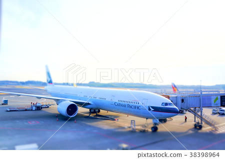 International Airport International Airport 38398964
