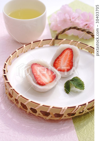 Strawberry Daifuku 38403705