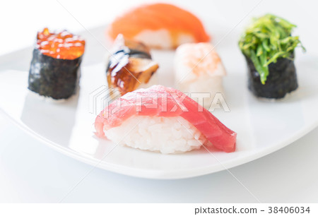 mixed sushi set 38406034