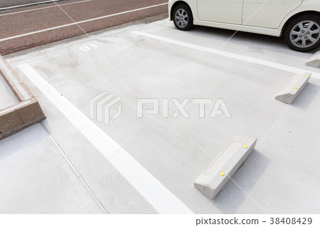  Parking Lot 38408429