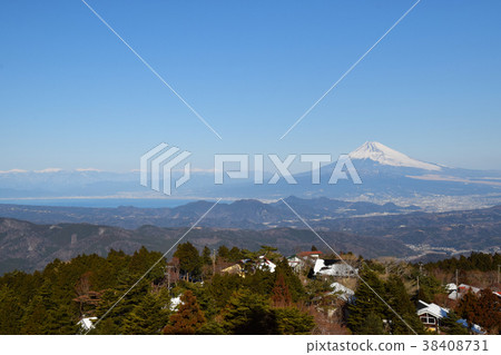 Mt. Fuji from Amagi plateau Mt. Fuji from Amagi plateau 38408731