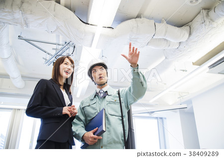 建築房地產業務男性商人 38409289