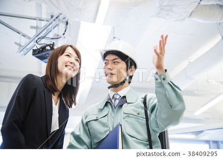 建築房地產業務男性商人 38409295