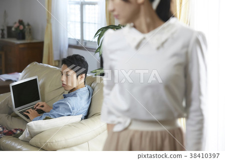 Wife going out home 38410397