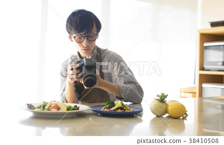 男子射擊食物 38410508