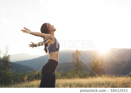 beauty woman happy relaxing with blue sport bar 38412831
