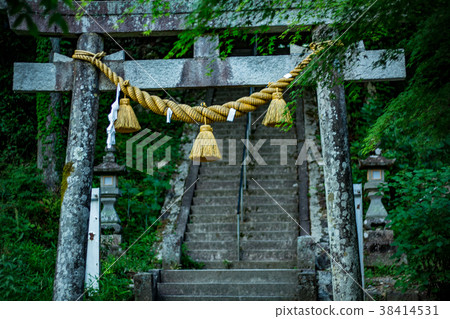 Torionimoni Shrine 38414531