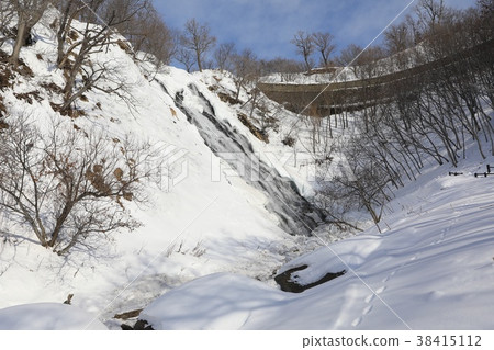 Oshin Koshi瀑布/知床冬天 38415112