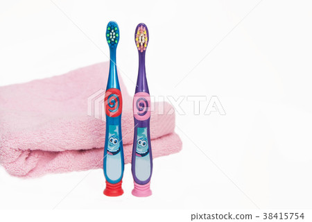 Color Toothbrushes for Kids Isolated on white 38415754