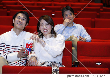 男人和女人看電影 38416449