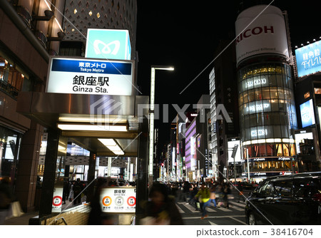 東京都市風景在日本,銀座在晚上 東京都市風景在日本,銀座在晚上 38416704