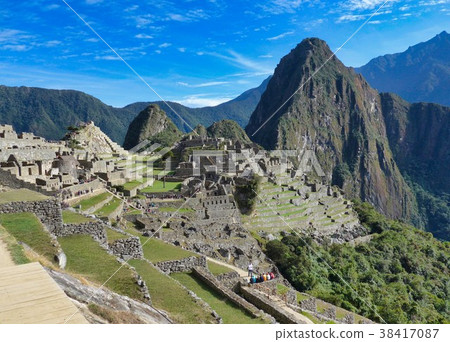 Machu Picchu ruins 38417087