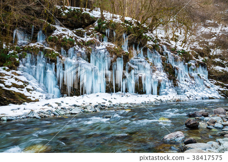 Ice pillar of thirty hammers Mikazuki no Ochakari (Otaki, Chichibu city Saitama prefecture) February 2018 Ice pillar of thirty hammers Mikazuki no Ochakari (Otaki, Chichibu city Saitama prefecture) February 2018 38417575
