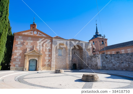Alcala de Henares大教堂的Eudor Capilla del Oidor Alcala de Henares大教堂的Eudor Capilla del Oidor 38418750