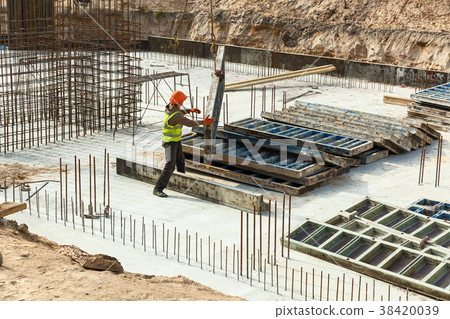 Design of reinforcement cage of reinforcement  38420039