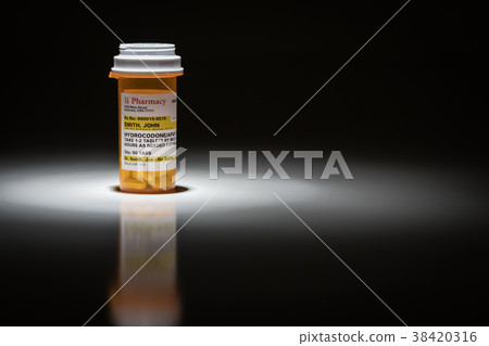 Hydrocodone Prescription Bottle Non Proprietary  38420316
