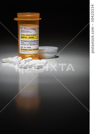 Hydrocodone Prescription Bottle Non Proprietary  38420334