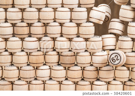 Wall of the lotto keg breaks down 38420601