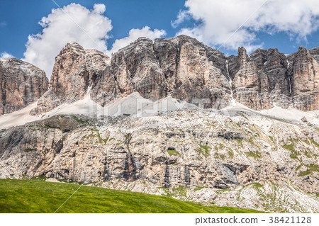 Panorama of Sella mountain range from Sella pass 38421128