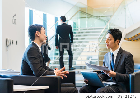 Businessman, office building, entrance, meeting 38421273