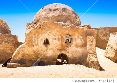 The houses from planet Tatouine - Star Wars 38421521