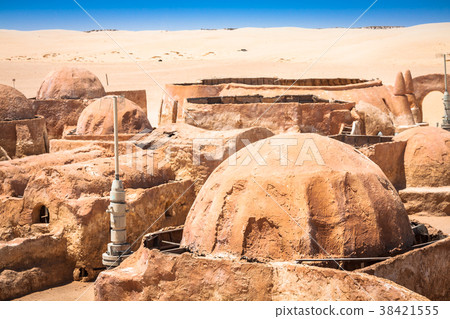 The houses from planet Tatouine - Star Wars  38421555