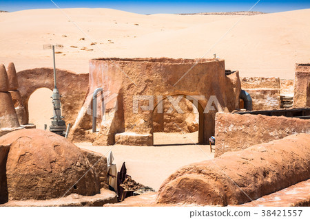 The houses from planet Tatouine - Star Wars  38421557