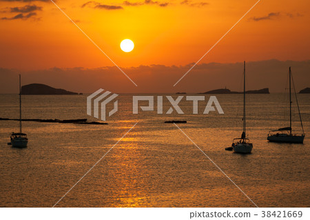 Ibiza Beautiful sunset in Cala Conta, Ibiza Ibiza Beautiful sunset in Cala Conta, Ibiza 38421669