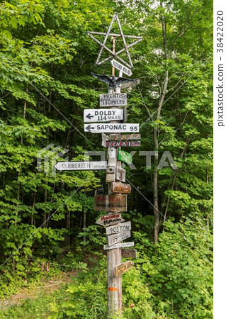 Sign post showing distances to other states Maine Sign post showing distances to other states Maine 38422020