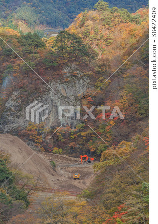Landscape of the planned site of Yaba dam in autumn 2015 38422409