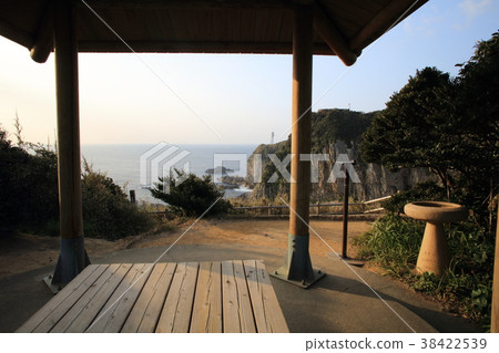 Cape Ashizuri, "Shikoku 88 places" "50 spots of lighthouses in Japan" "Ashizuri Uwa National Park" that overlook Ashizuri Cape lighthouse from the nose observation deck of Tengu 38422539