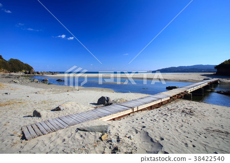 Cape Ashizuri, Oki no hama (Okinohama) "Swimming spot for sea turtles", "Popular surfing spot", "Ashizuri Uwa National Park" Cape Ashizuri, Oki no hama (Okinohama) "Swimming spot for sea turtles", "Popular surfing spot", "Ashizuri Uwa National Park" 38422540